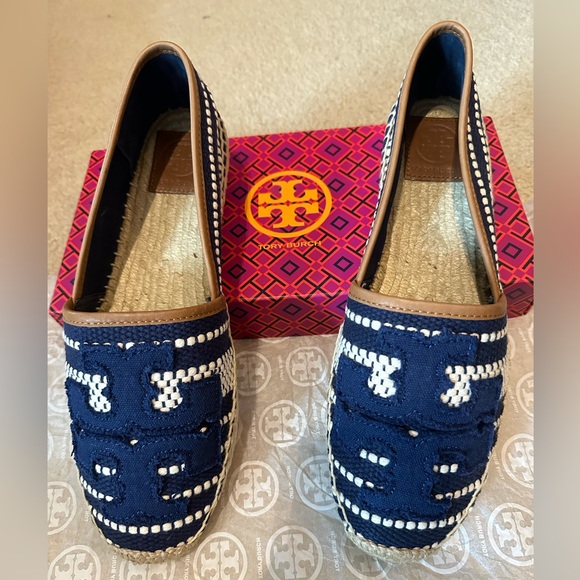 Tory Burch Shoes - Picture 11 of 16